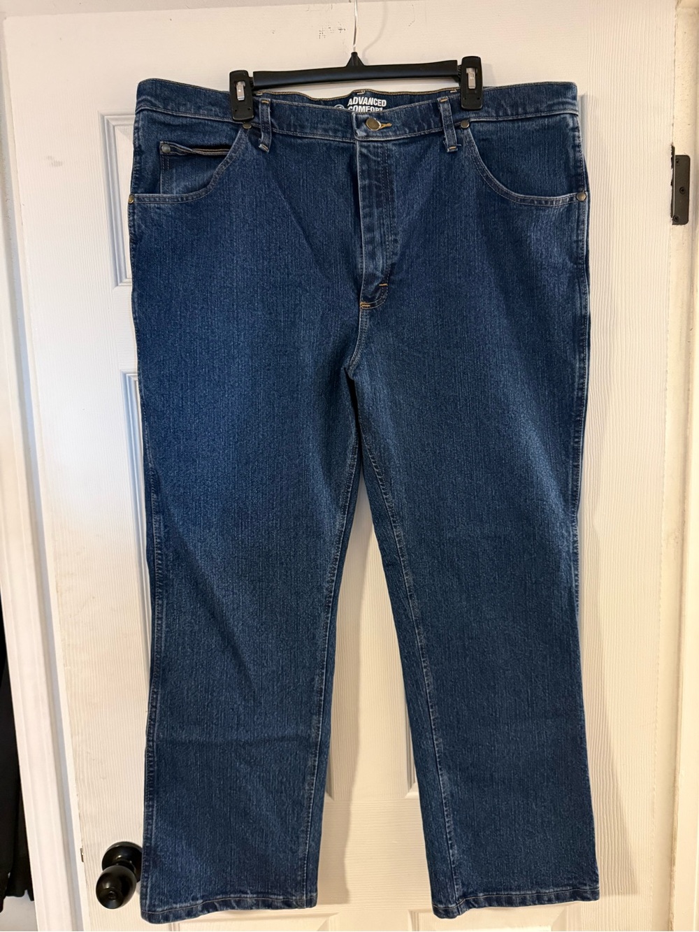 Wrangler Straight-Leg Dark Blue Denim Jeans